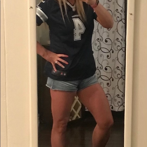 Meet your Posher, Tiffany - Picture 5 of 5